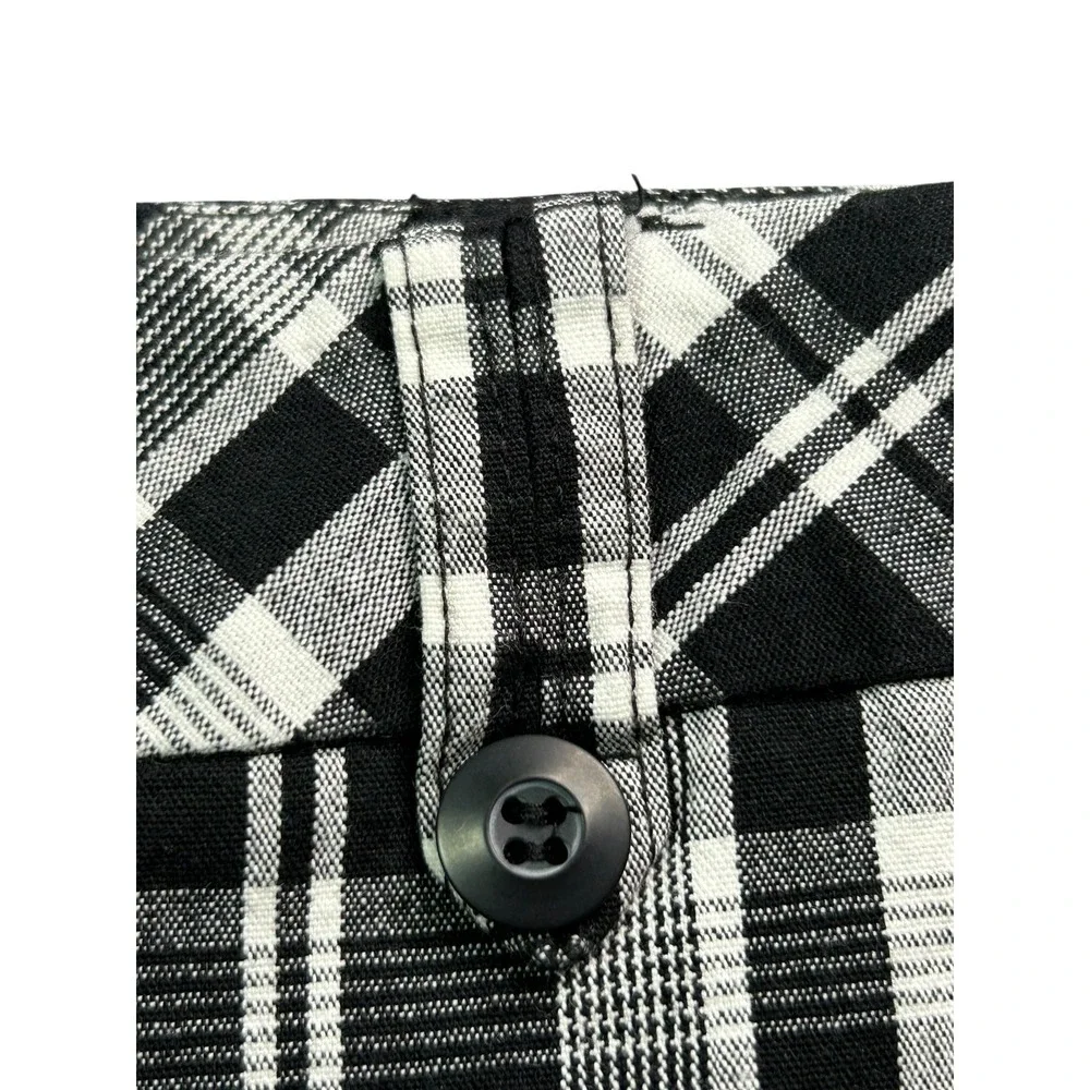 AB Studio Shorts Womens Size 12 Black White Check Pockets Relaxed Fit Stretch